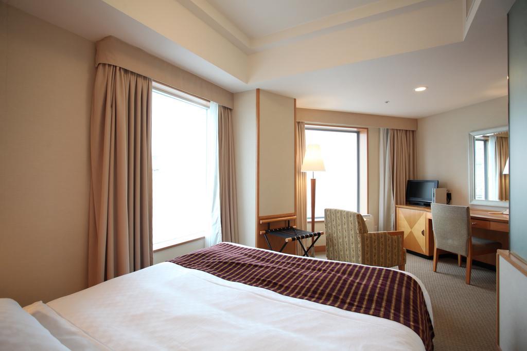 Jr Hotel Clement Takamatsu Ngoại thất bức ảnh