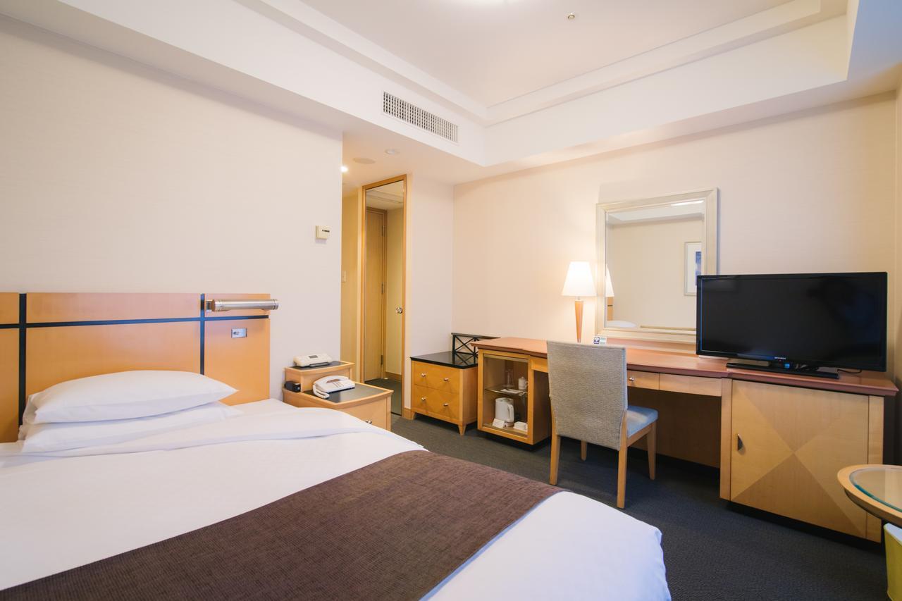 Jr Hotel Clement Takamatsu Ngoại thất bức ảnh